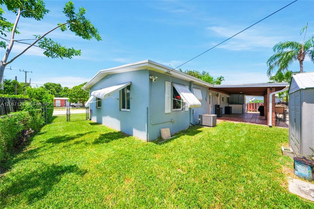 Recently Sold: $685,000 (3 beds, 2 baths, 1224 Square Feet)