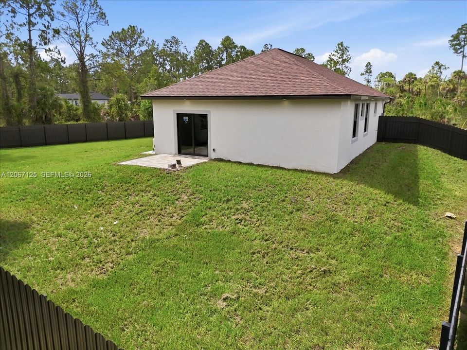 For Sale: $310,000 (3 beds, 2 baths, 1207 Square Feet)
