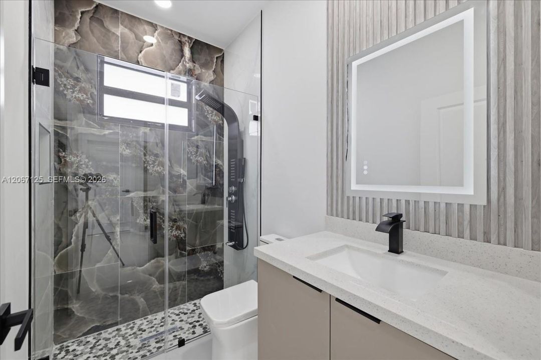 For Sale: $310,000 (3 beds, 2 baths, 1207 Square Feet)