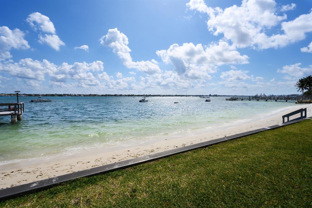 Beach facing south - MLS Photos - 1105