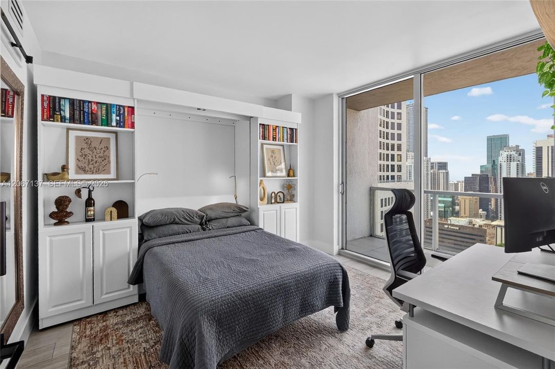 Active With Contract: $4,500 (2 beds, 2 baths, 1123 Square Feet)