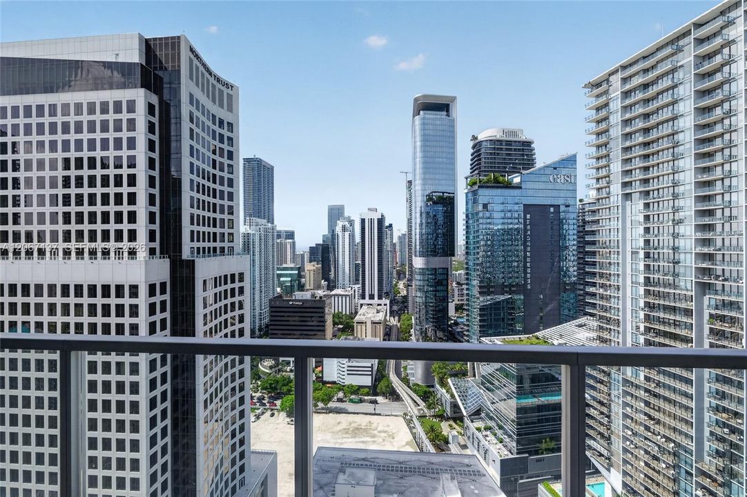 Active With Contract: $4,500 (2 beds, 2 baths, 1123 Square Feet)