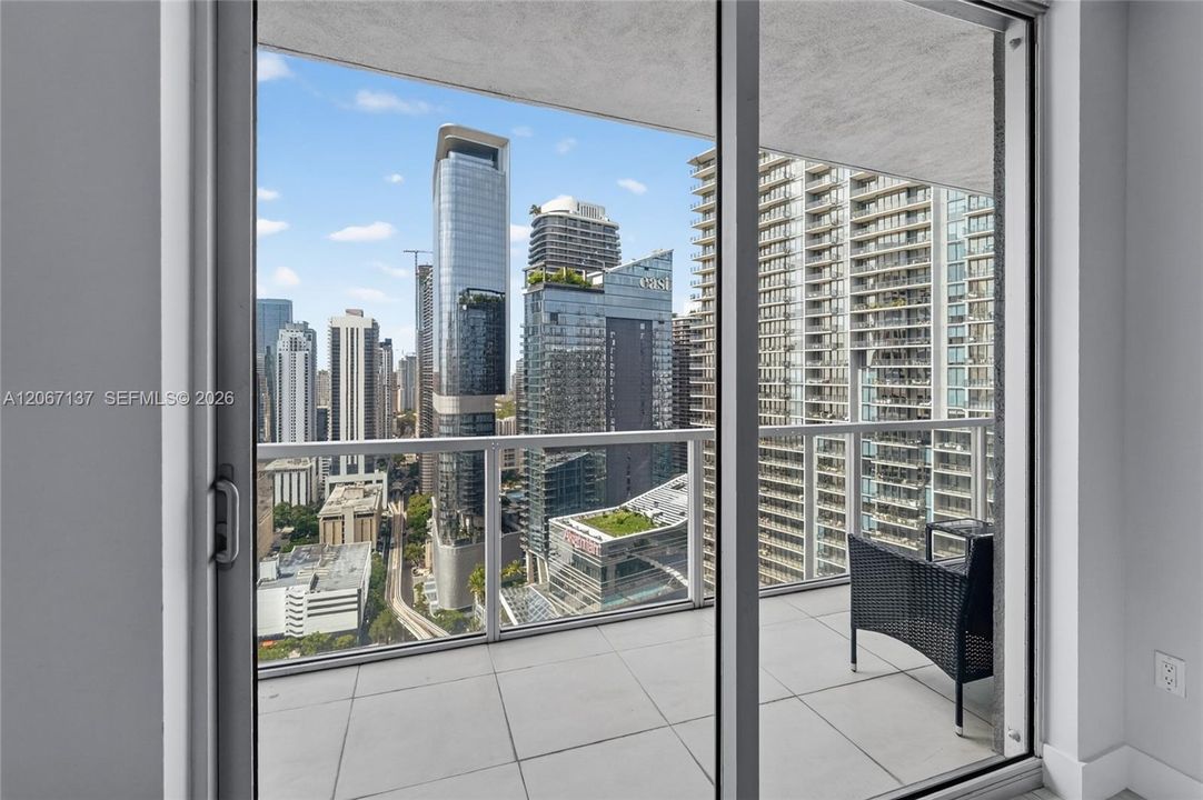 Active With Contract: $4,500 (2 beds, 2 baths, 1123 Square Feet)
