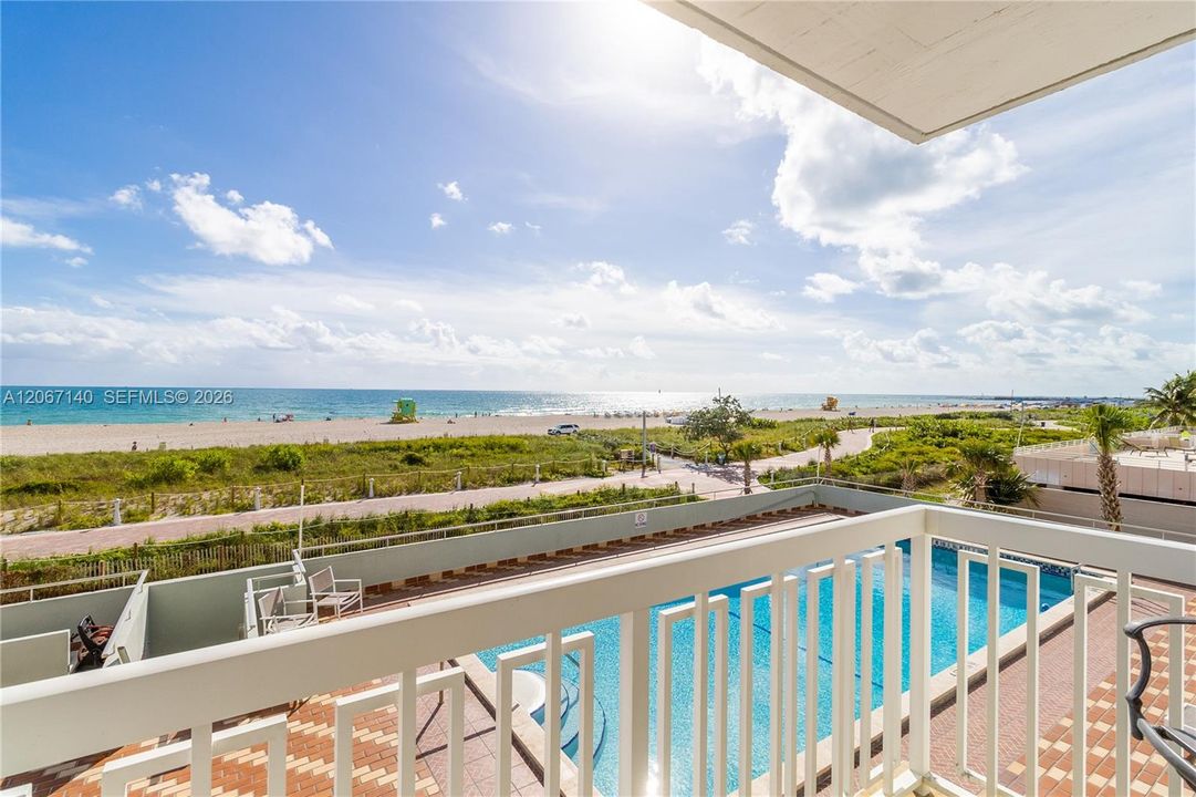 For Rent: $4,900 (2 beds, 1 baths, 747 Square Feet)