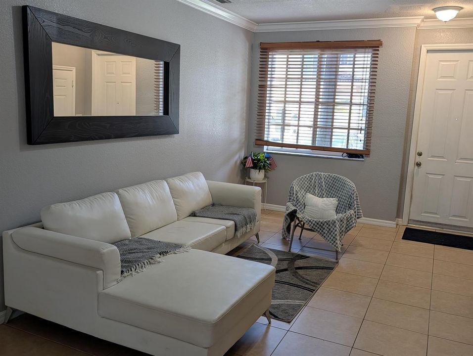 living area 2