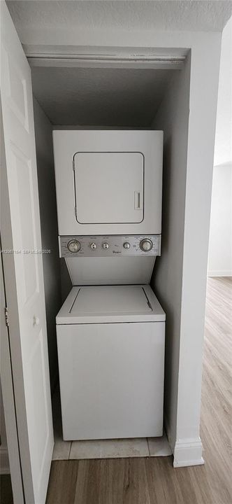 For Rent: $2,000 (3 beds, 2 baths, 1092 Square Feet)