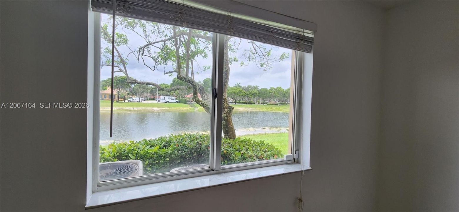 For Rent: $2,000 (3 beds, 2 baths, 1092 Square Feet)