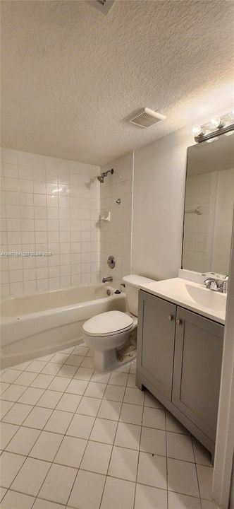 For Rent: $2,000 (3 beds, 2 baths, 1092 Square Feet)
