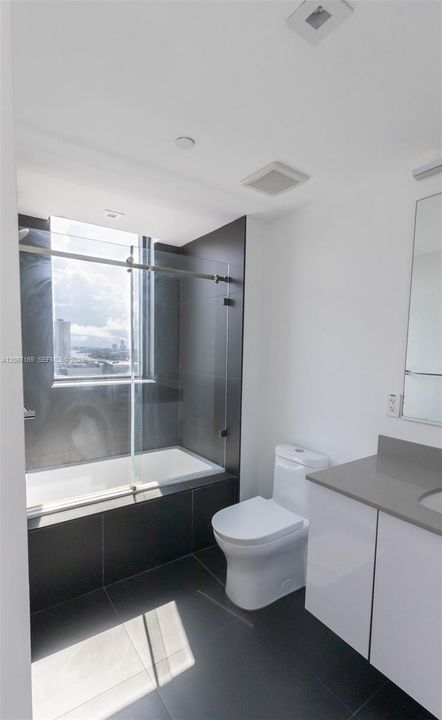 En Venta: $555,000 (2 camas, 2 baños, 1009 Pies cuadrados)