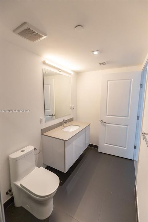 En Venta: $555,000 (2 camas, 2 baños, 1009 Pies cuadrados)