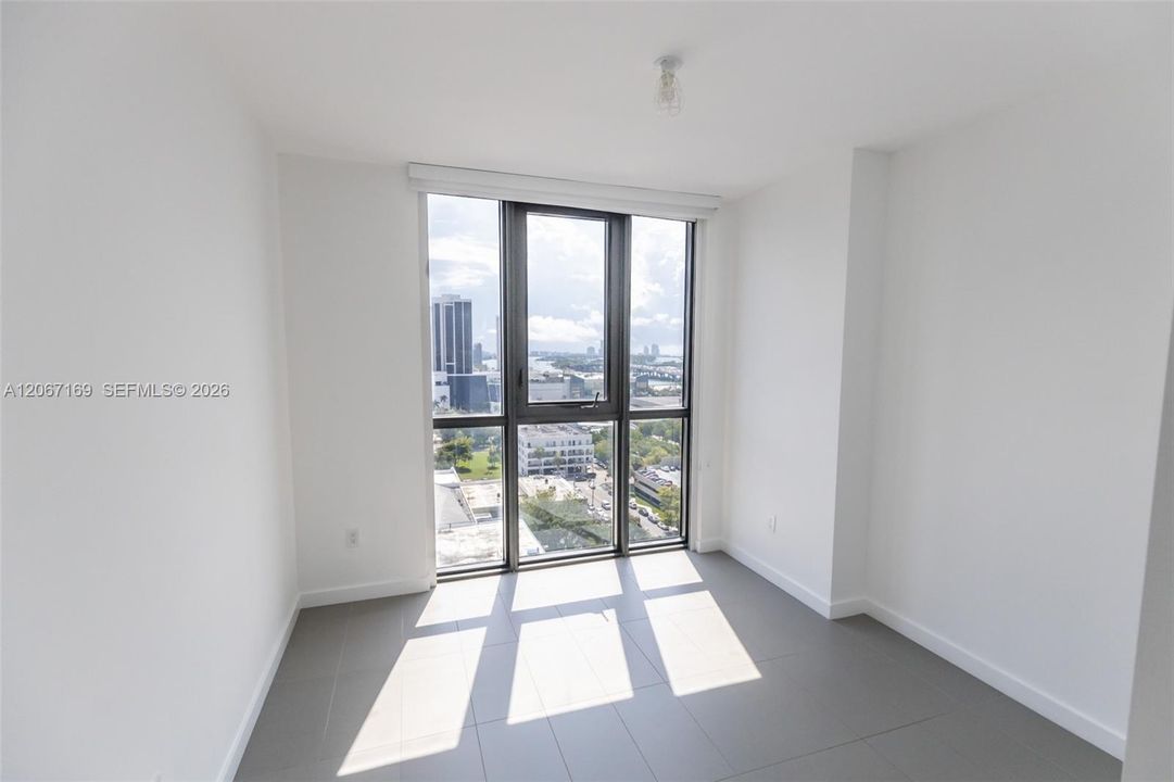 En Venta: $555,000 (2 camas, 2 baños, 1009 Pies cuadrados)