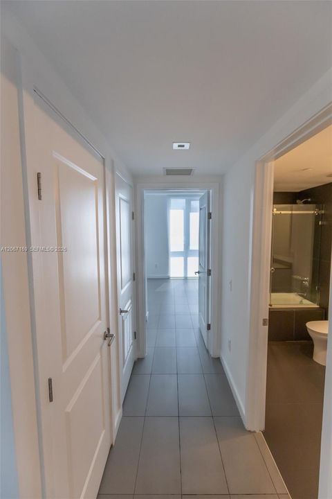 En Venta: $555,000 (2 camas, 2 baños, 1009 Pies cuadrados)