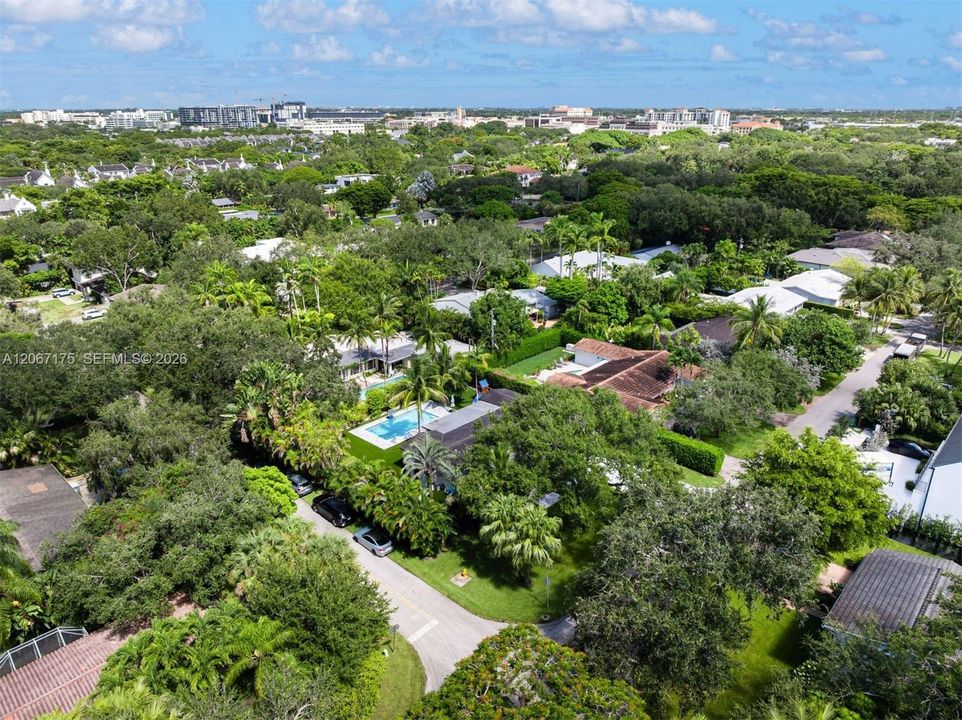 For Sale: $3,350,000 (4 beds, 4 baths, 2089 Square Feet)