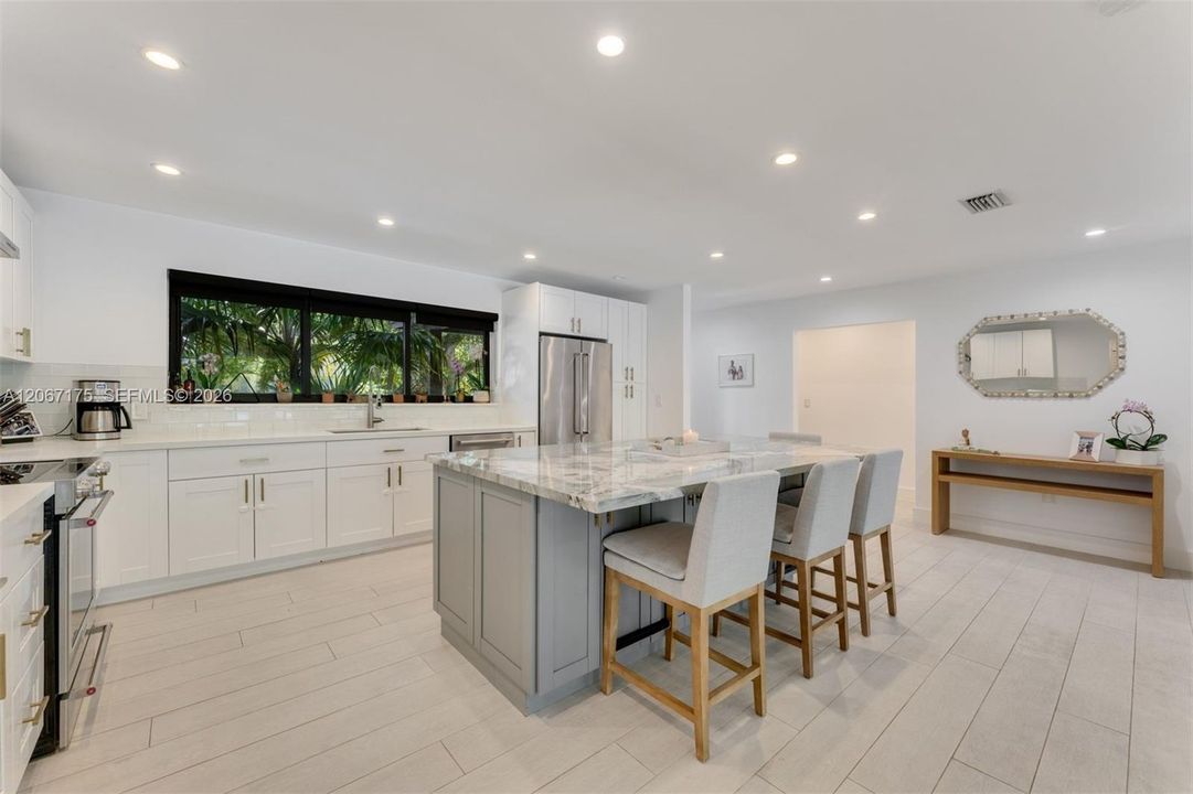 For Sale: $3,350,000 (4 beds, 4 baths, 2089 Square Feet)