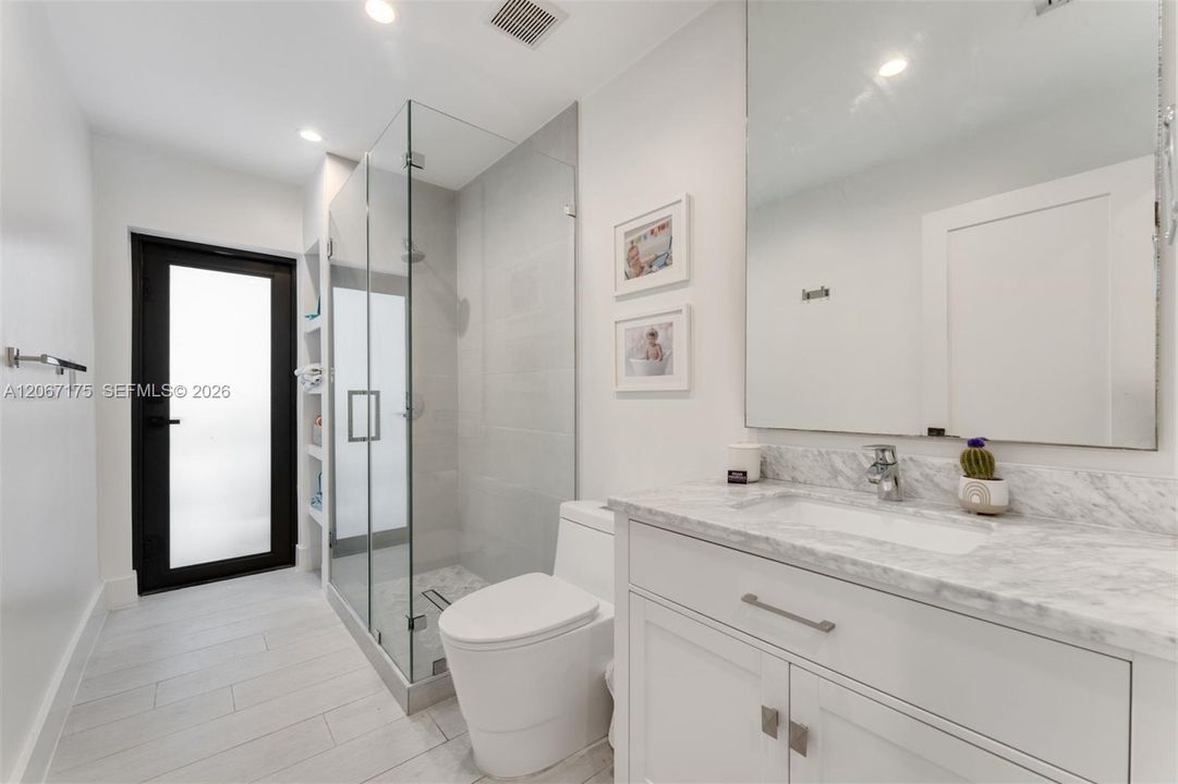 For Sale: $3,350,000 (4 beds, 4 baths, 2089 Square Feet)