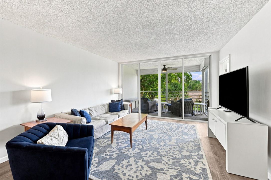 02_living room