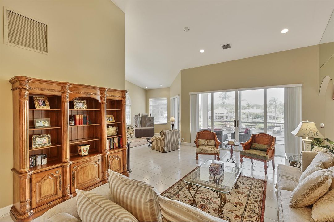 Living Area 2