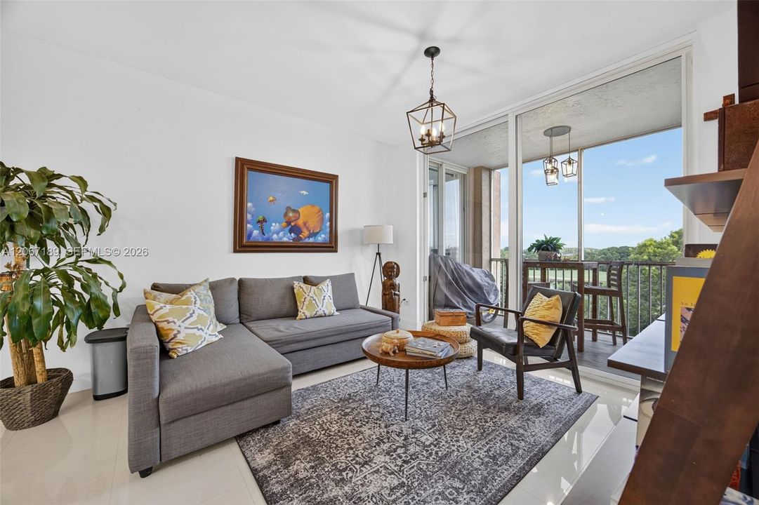 For Sale: $439,000 (3 beds, 2 baths, 1330 Square Feet)