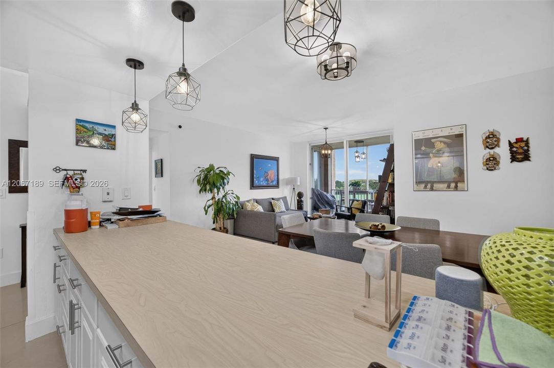 For Sale: $439,000 (3 beds, 2 baths, 1330 Square Feet)