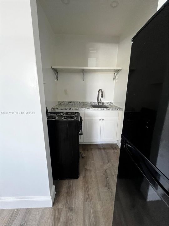 For Rent: $1,290 (1 beds, 1 baths, 1200 Square Feet)