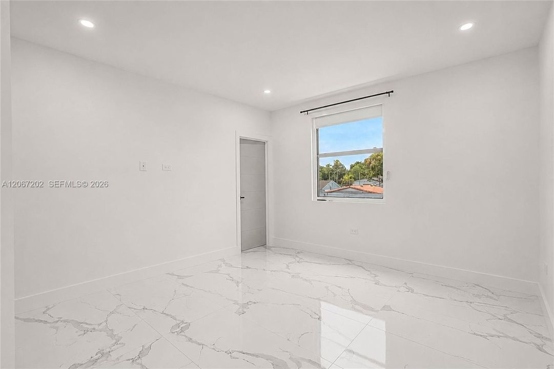 For Rent: $7,000 (4 beds, 4 baths, 2594 Square Feet)