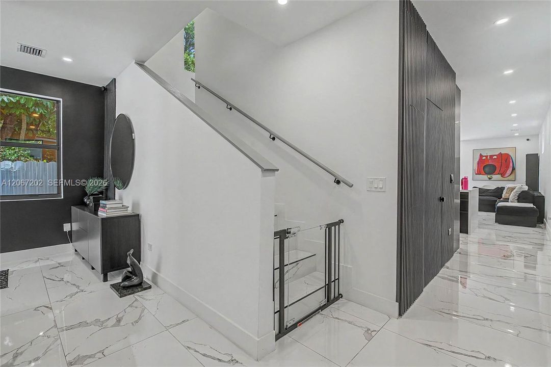 For Rent: $7,000 (4 beds, 4 baths, 2594 Square Feet)