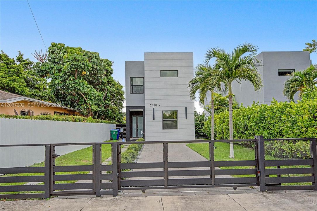 For Rent: $7,000 (4 beds, 4 baths, 2594 Square Feet)