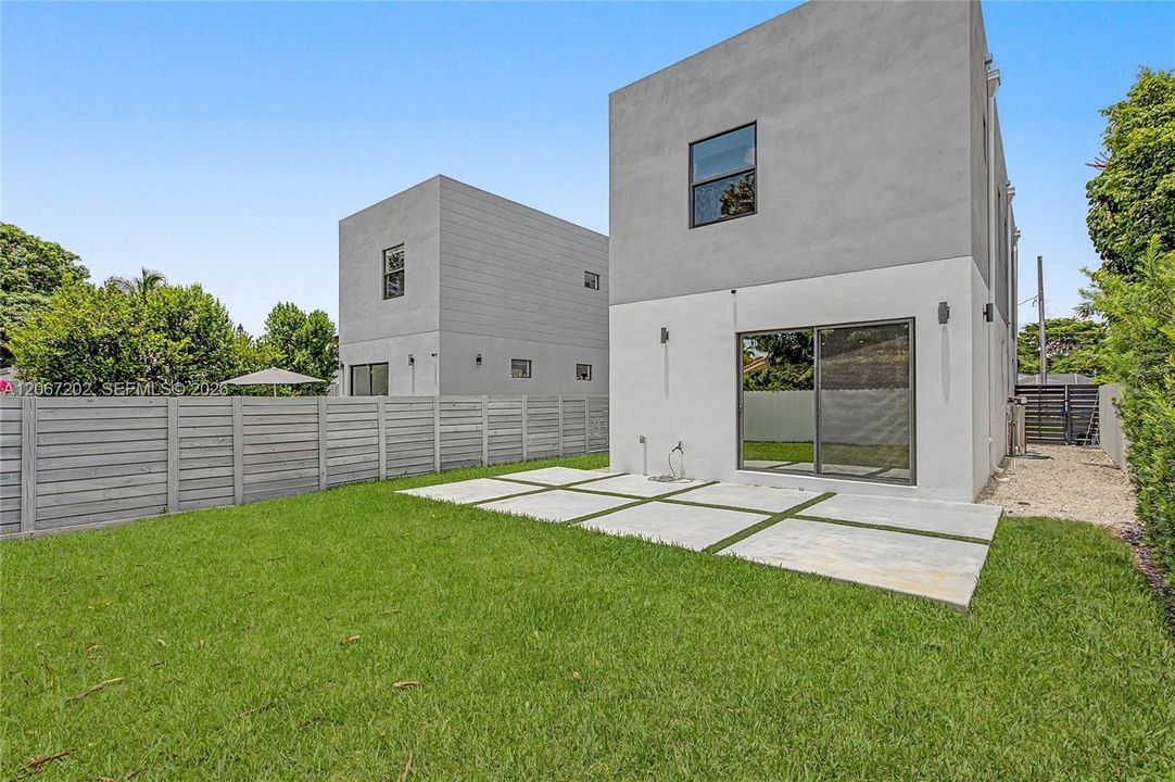 For Rent: $7,000 (4 beds, 4 baths, 2594 Square Feet)