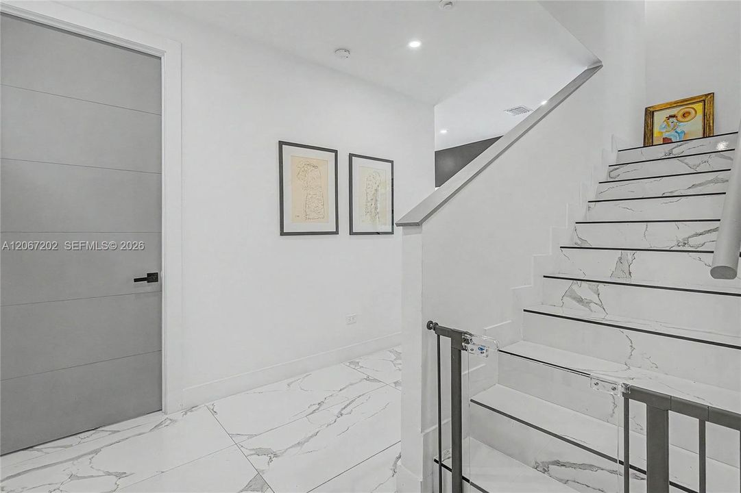 For Rent: $7,000 (4 beds, 4 baths, 2594 Square Feet)