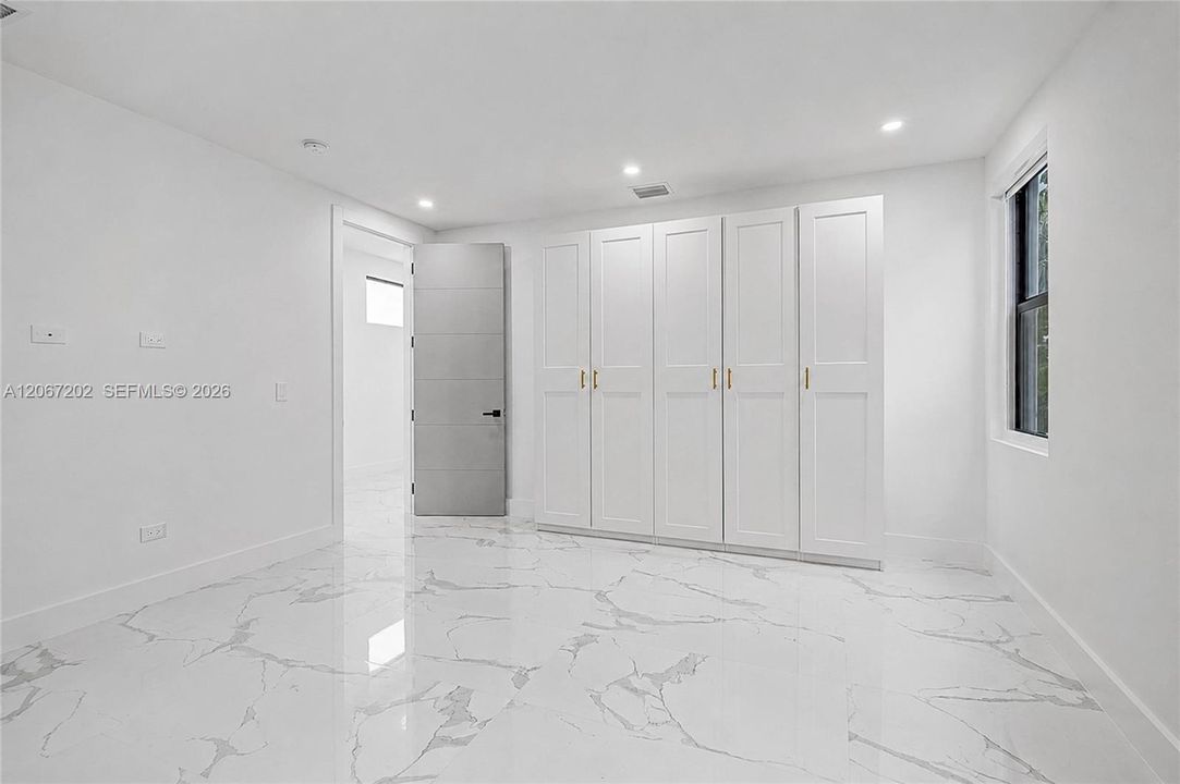 For Rent: $7,000 (4 beds, 4 baths, 2594 Square Feet)