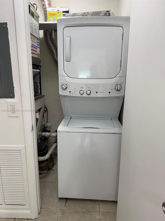 В аренду: $1,975 (2 спален, 1 ванн, 744 Квадратных фут)