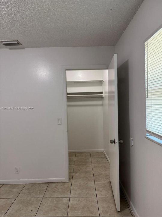 В аренду: $1,975 (2 спален, 1 ванн, 744 Квадратных фут)