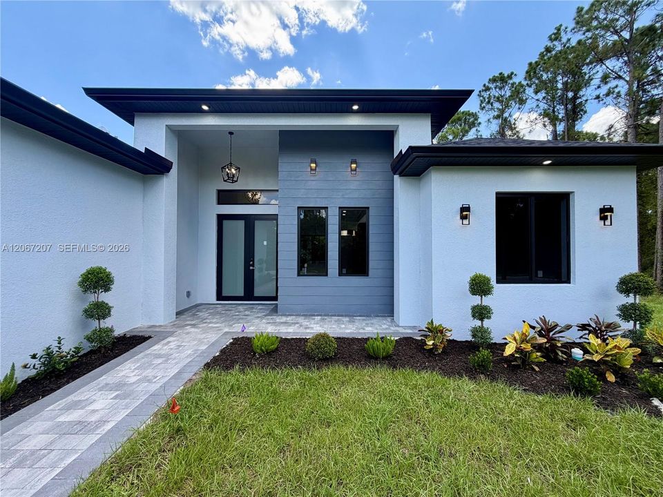 For Sale: $378,000 (4 beds, 3 baths, 1652 Square Feet)