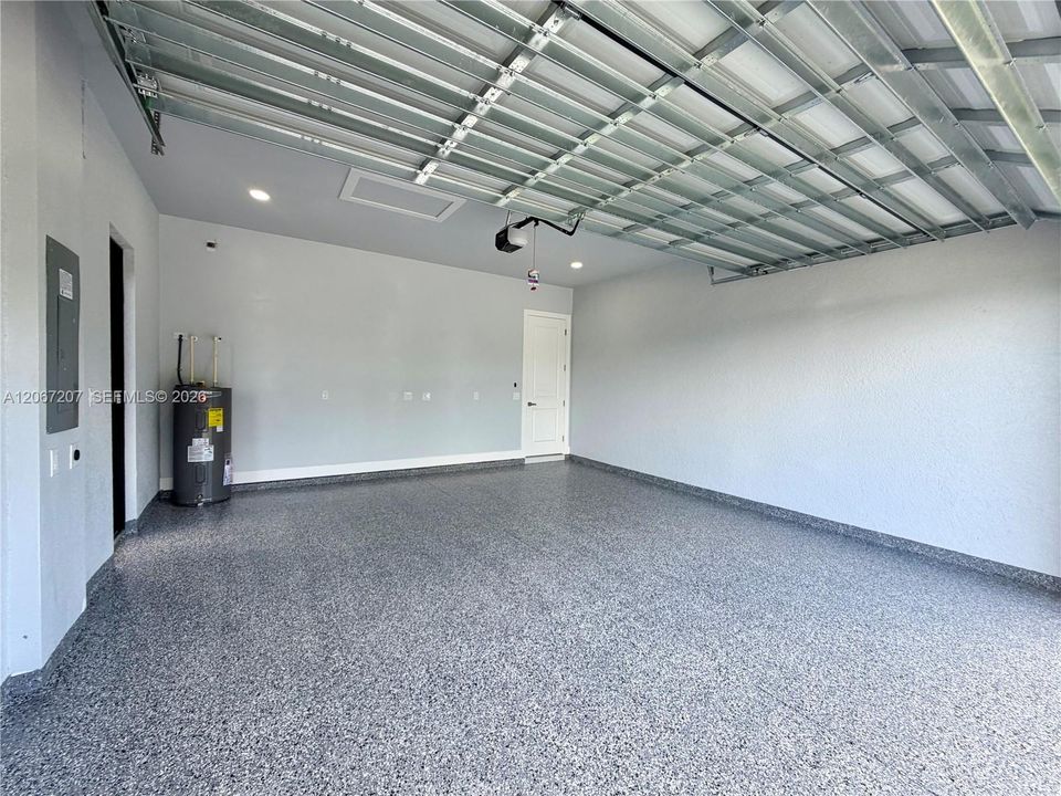 For Sale: $378,000 (4 beds, 3 baths, 1652 Square Feet)