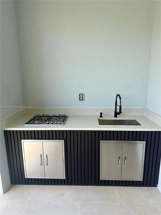 For Sale: $378,000 (4 beds, 3 baths, 1652 Square Feet)
