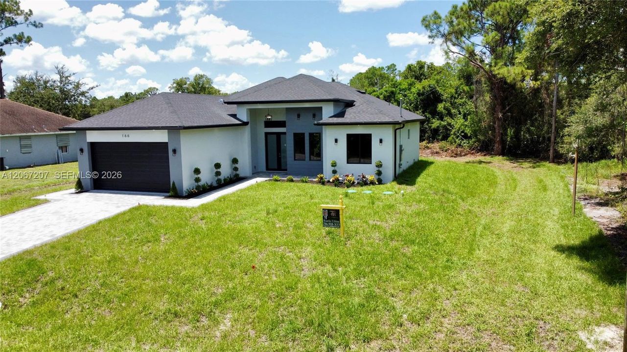 For Sale: $378,000 (4 beds, 3 baths, 1652 Square Feet)