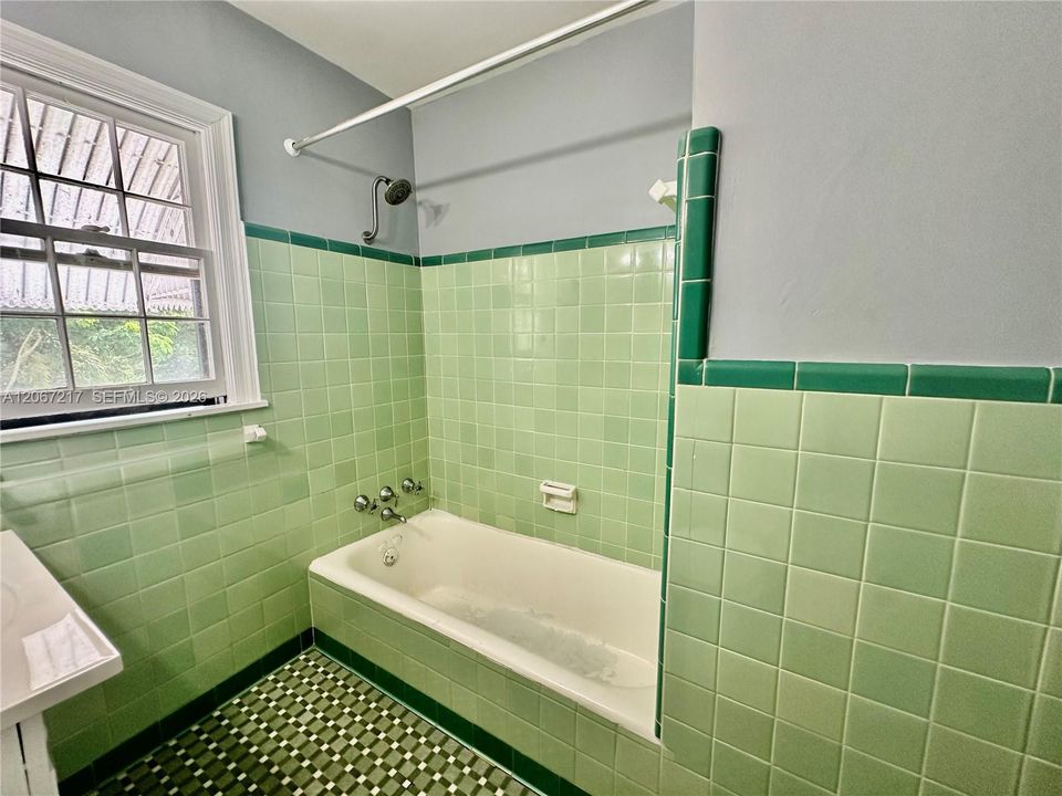 For Rent: $1,450 (1 beds, 1 baths, 0 Square Feet)