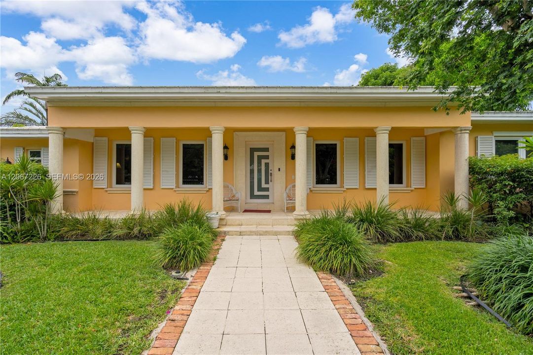 For Sale: $3,100,000 (4 beds, 3 baths, 3134 Square Feet)