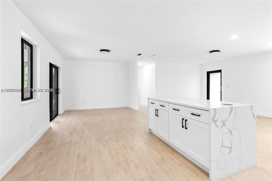 For Rent: $3,800 (3 beds, 2 baths, 2196 Square Feet)