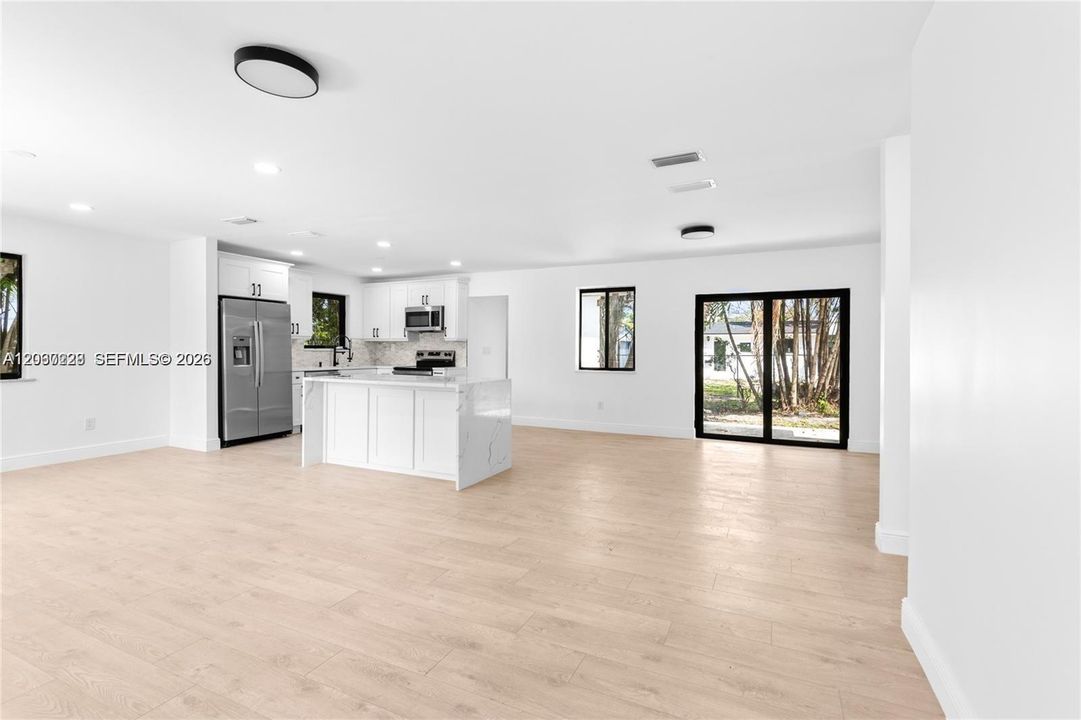 For Rent: $3,800 (3 beds, 2 baths, 2196 Square Feet)