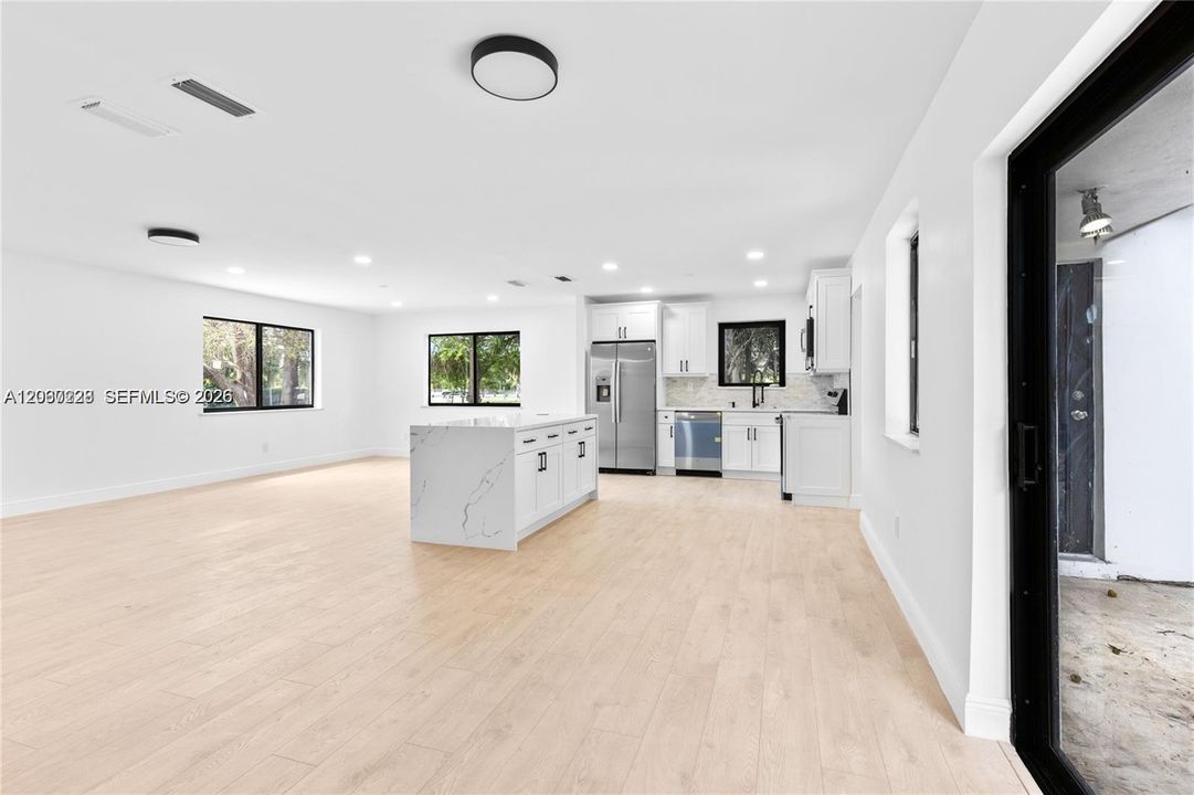 For Rent: $3,800 (3 beds, 2 baths, 2196 Square Feet)