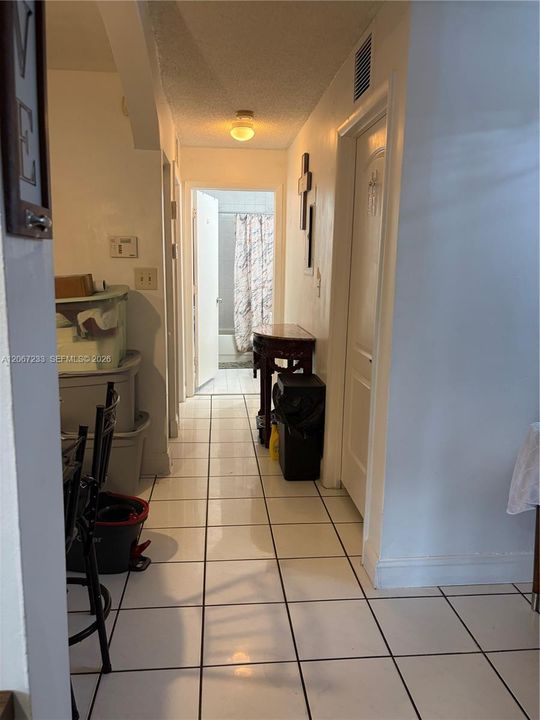 For Sale: $270,000 (2 beds, 2 baths, 1200 Square Feet)
