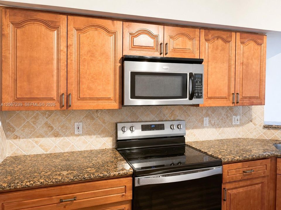 For Sale: $440,000 (3 beds, 2 baths, 1547 Square Feet)