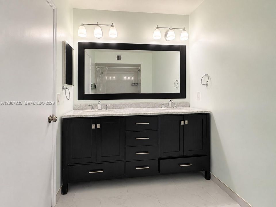 For Sale: $440,000 (3 beds, 2 baths, 1547 Square Feet)