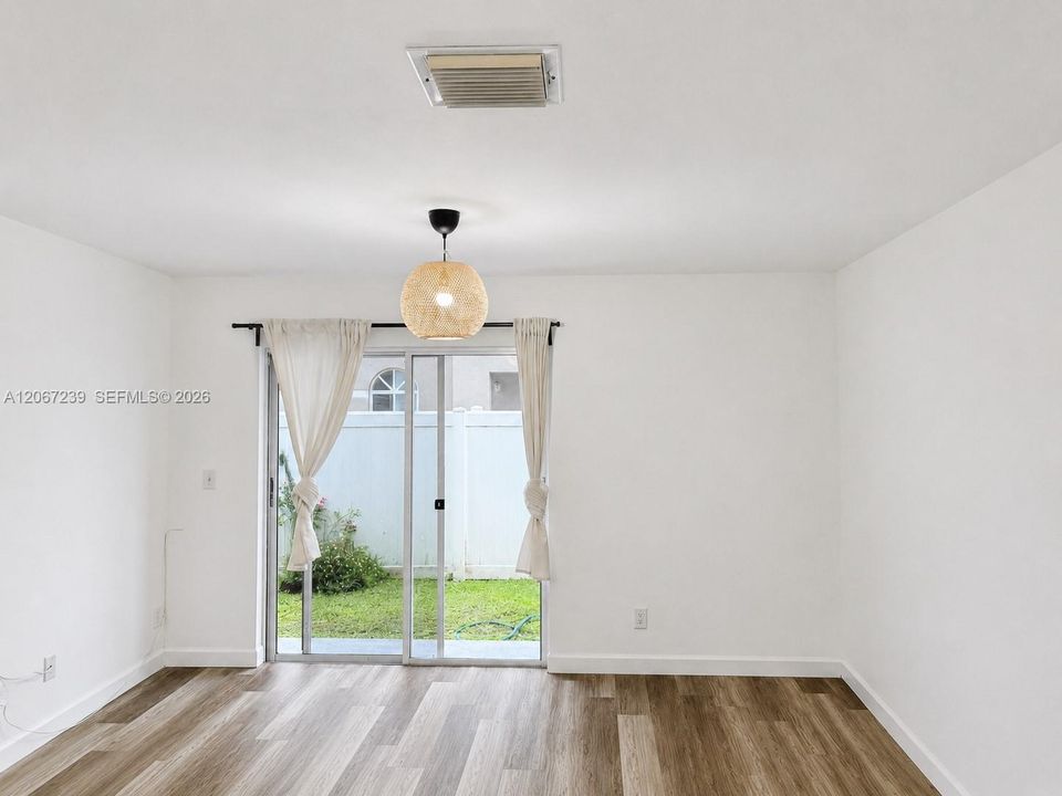 For Sale: $440,000 (3 beds, 2 baths, 1547 Square Feet)