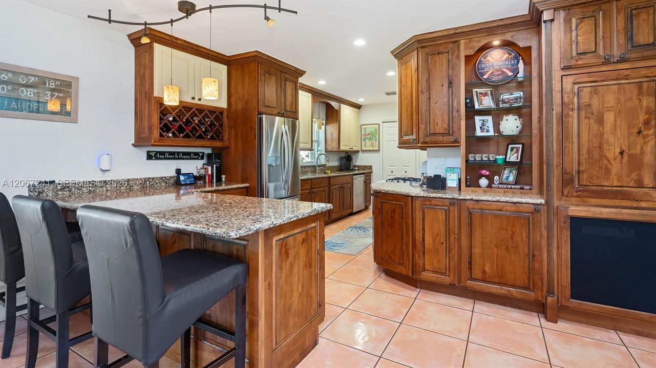 For Rent: $4,300 (2 beds, 2 baths, 1545 Square Feet)