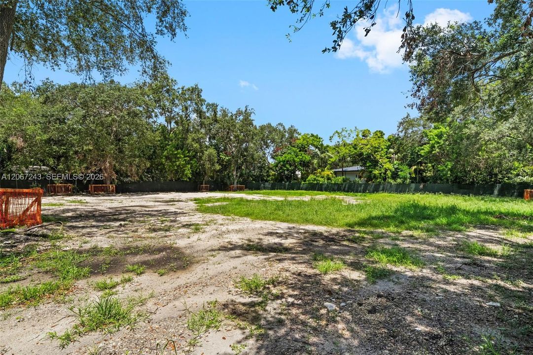 For Sale: $5,500,000 (1.00 acres)