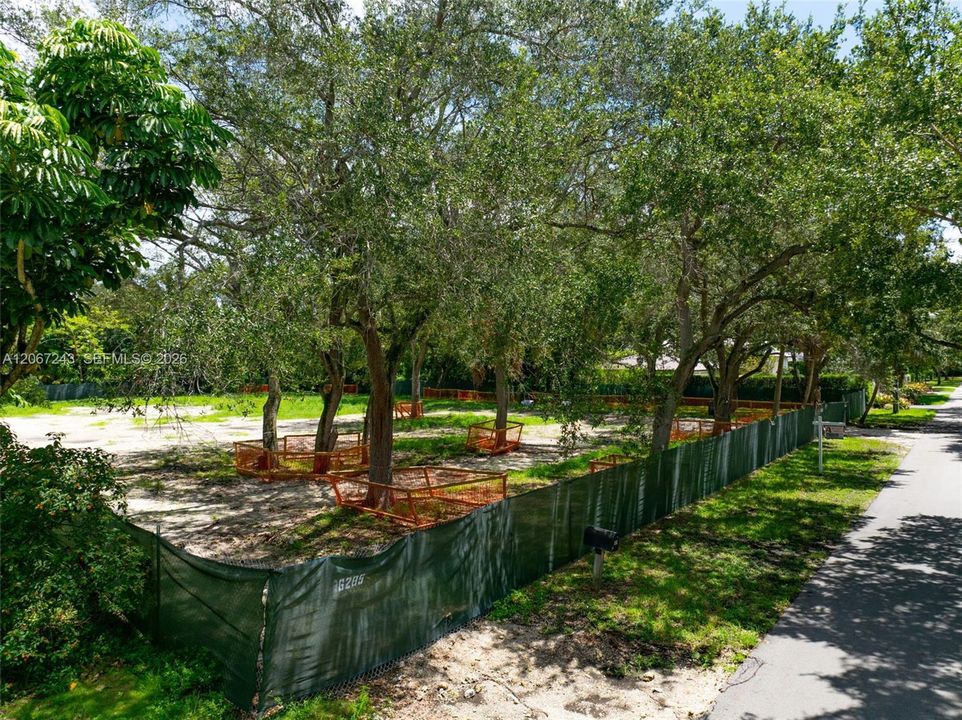 For Sale: $5,500,000 (1.00 acres)