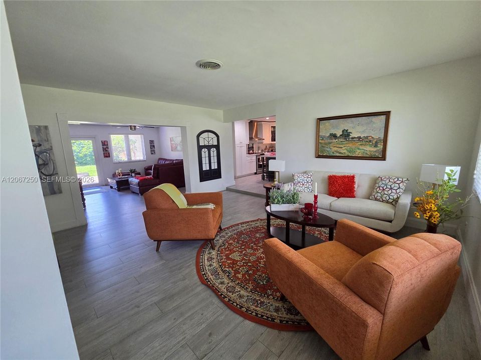 For Sale: $899,000 (3 beds, 2 baths, 1942 Square Feet)