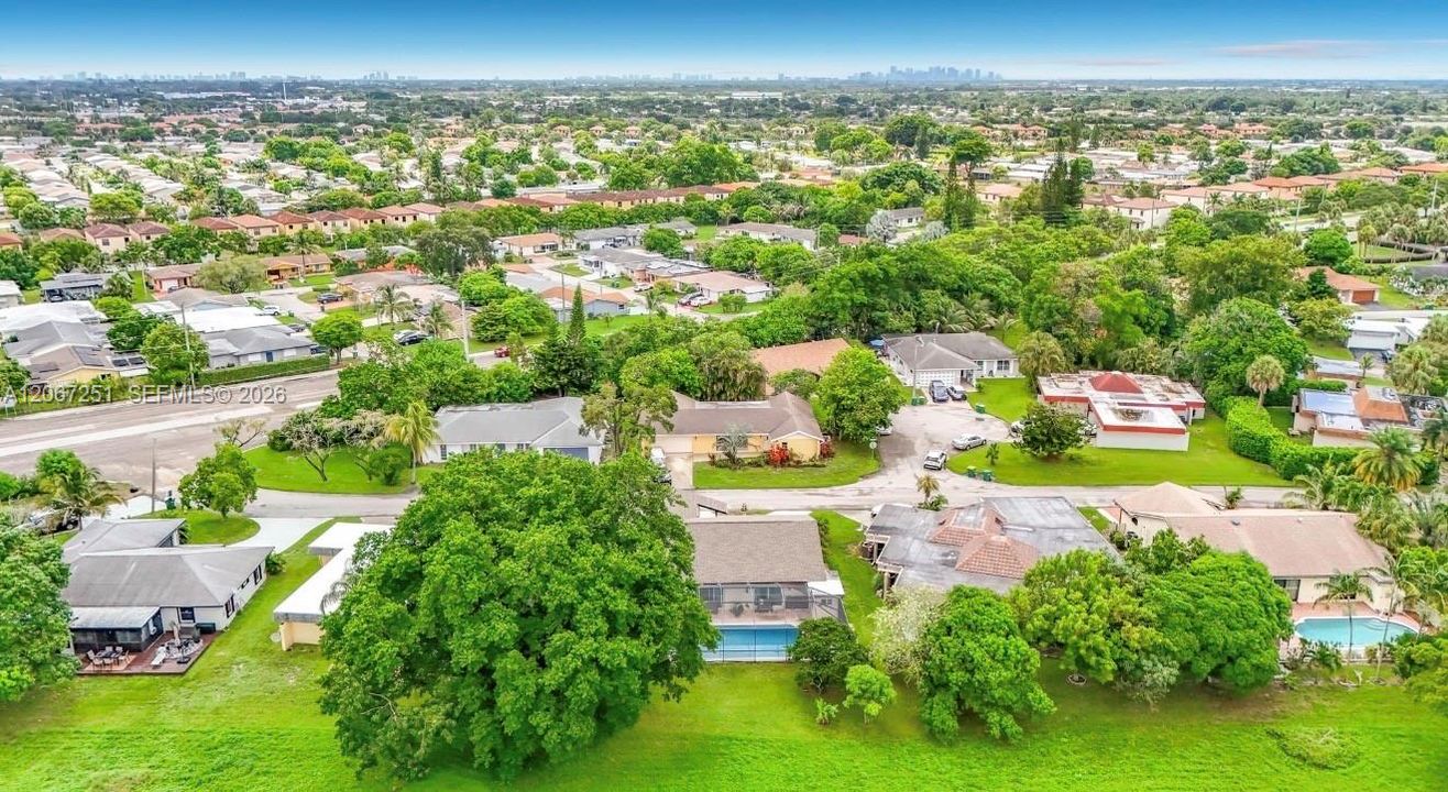 En Venta: $598,000 (3 camas, 2 baños, 1698 Pies cuadrados)